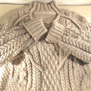 ZARA Knits Size Med woman’s Beige Turtle Neck Knit Sweater